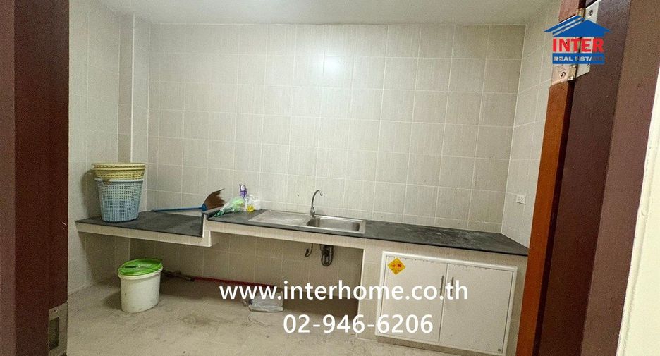 For sale 10 bedrooms house in Wang Thonglang, Bangkok