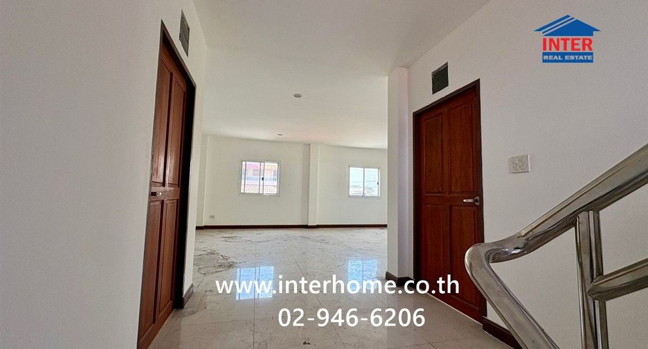 For sale 10 bedrooms house in Wang Thonglang, Bangkok