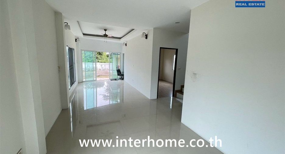 Casa en venta de 3 habitaciones en Bang Khen, Bangkok