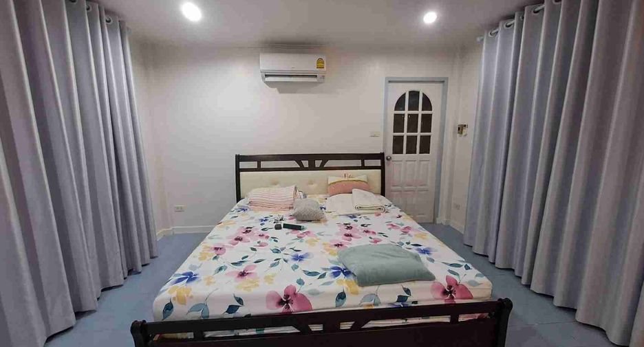 Casa en alquiler de 3 habitaciones en Mueang Rayong, Rayong