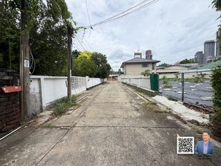 For sale land in Watthana, Bangkok