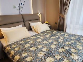 For rent 2 bedrooms condo in Pathum Wan, Bangkok