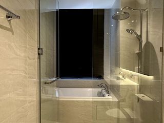 For rent 2 bedrooms condo in Pathum Wan, Bangkok