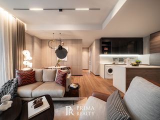 For rent 2 bedrooms condo in Pathum Wan, Bangkok