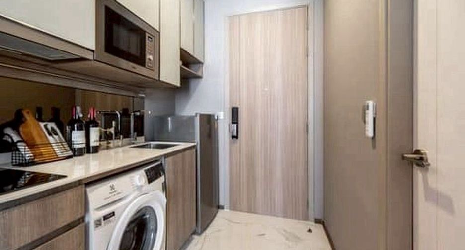 For rent 1 bed condo in Ratchathewi, Bangkok
