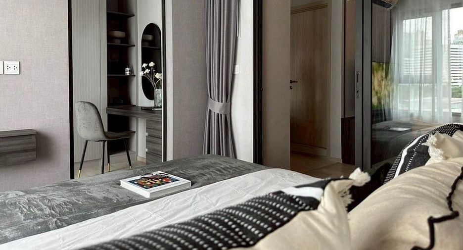 Condo en alquiler de 1 habitaciones en Pathum Wan, Bangkok