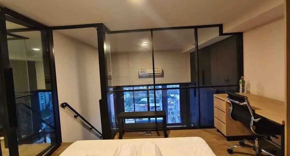 À louer 1 chambre condo à Phra Khanong, Bangkok