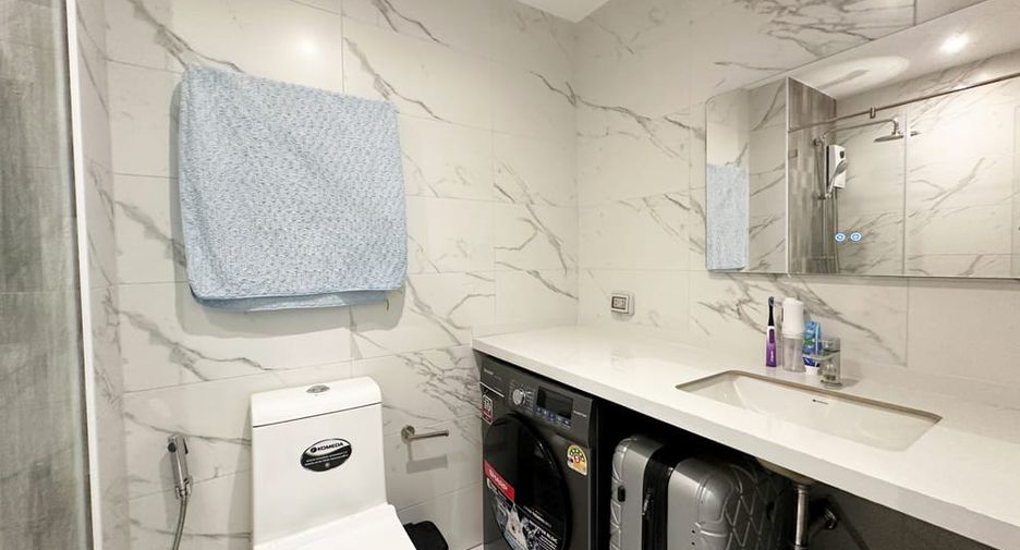 For sale 1 bed condo in Bang Lamung, Chonburi