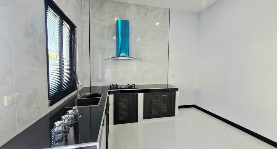 For sale 3 bedrooms house in Bang Lamung, Chonburi