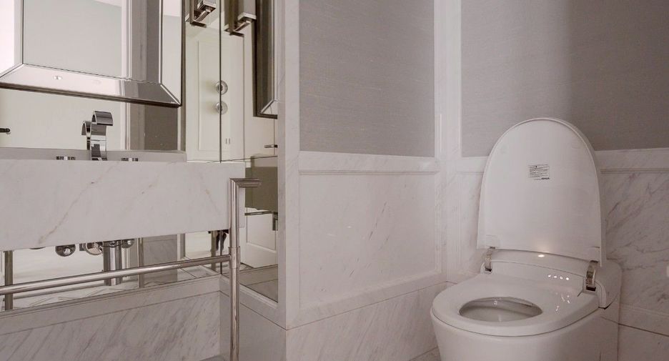 For rent and for sale 2 bedrooms condo in Sathon, Bangkok