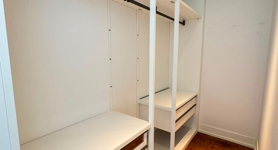 Condo en alquiler de 2 habitaciones en Sathon, Bangkok