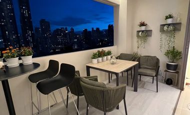 For sale 3 bedrooms condo in Watthana, Bangkok