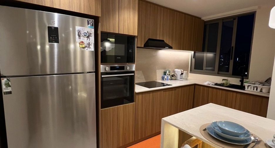 For sale 3 bedrooms condo in Watthana, Bangkok