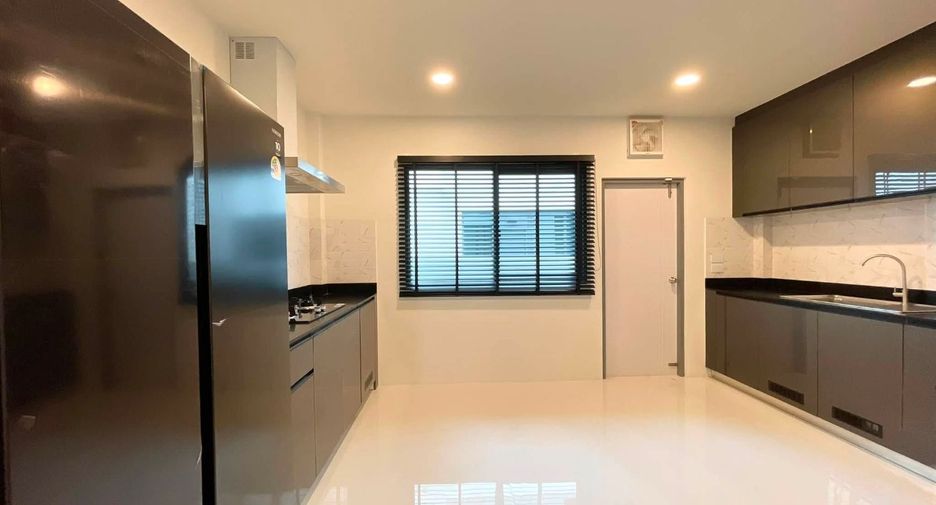 For rent 5 bedrooms house in Bang Phli, Samut Prakan