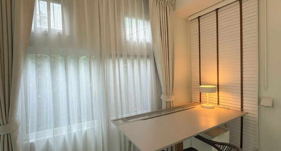 Casa en alquiler de 4 habitaciones en Bang Phli, Samut Prakan