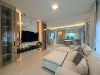 Casa en alquiler de 4 habitaciones en Bang Phli, Samut Prakan