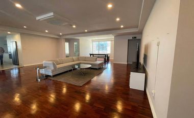 For rent 4 bedrooms condo in Watthana, Bangkok