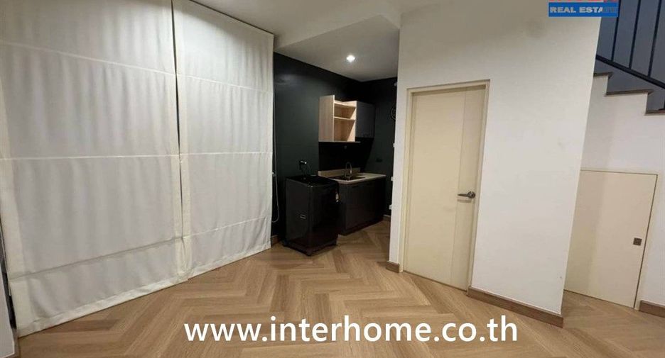 Reihenhaus zum Kauf mit 3 Zimmer in Saphan Sung, Bangkok