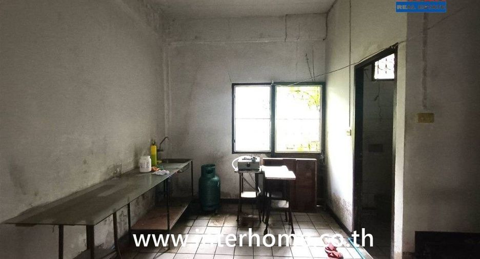 For sale 2 bedrooms townhouse in Khan Na Yao, Bangkok