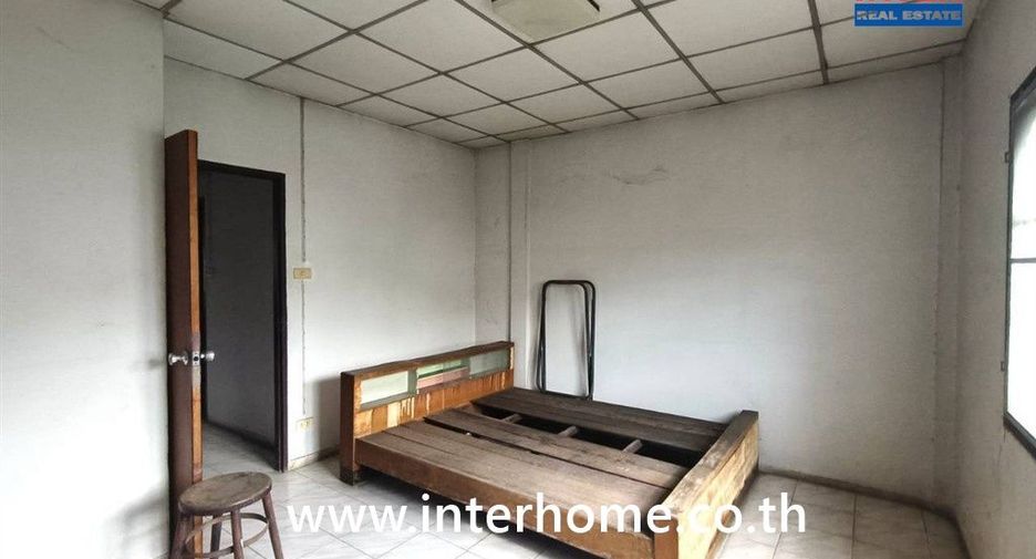 For sale 2 bedrooms townhouse in Khan Na Yao, Bangkok