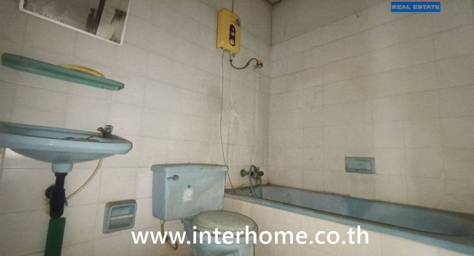 For sale 2 bedrooms townhouse in Khan Na Yao, Bangkok