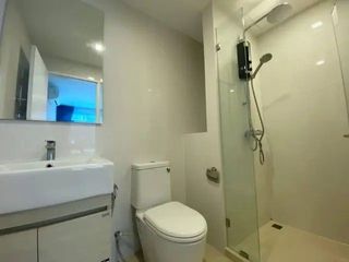 Wohnung zur Miete mit 1 Zimmer in Huai Khwang, Bangkok