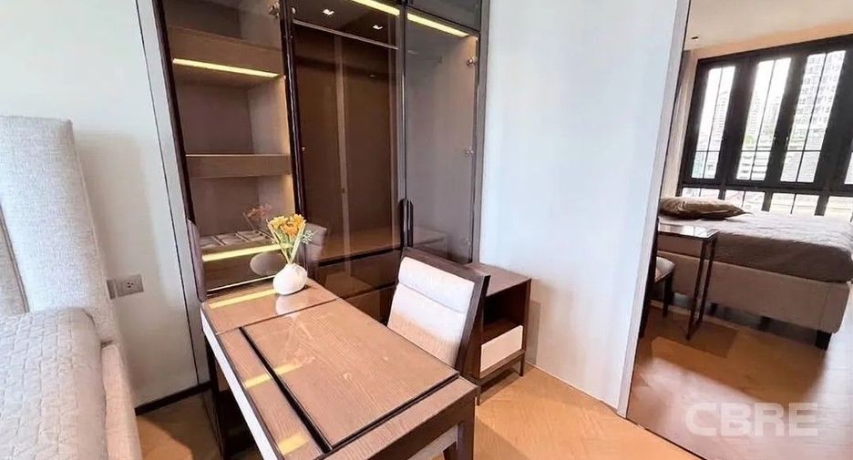 For rent and for sale 1 bed condo in Watthana, Bangkok