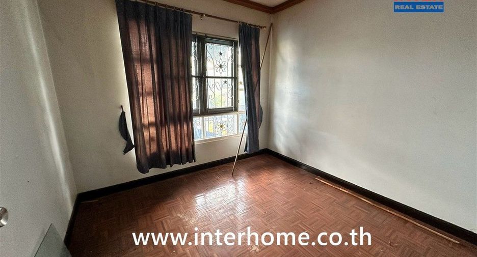 À vendre 3 chambres maison à Bang Bua Thong, Nonthaburi