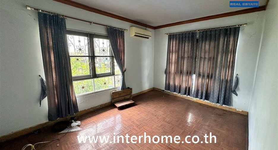 À vendre 3 chambres maison à Bang Bua Thong, Nonthaburi