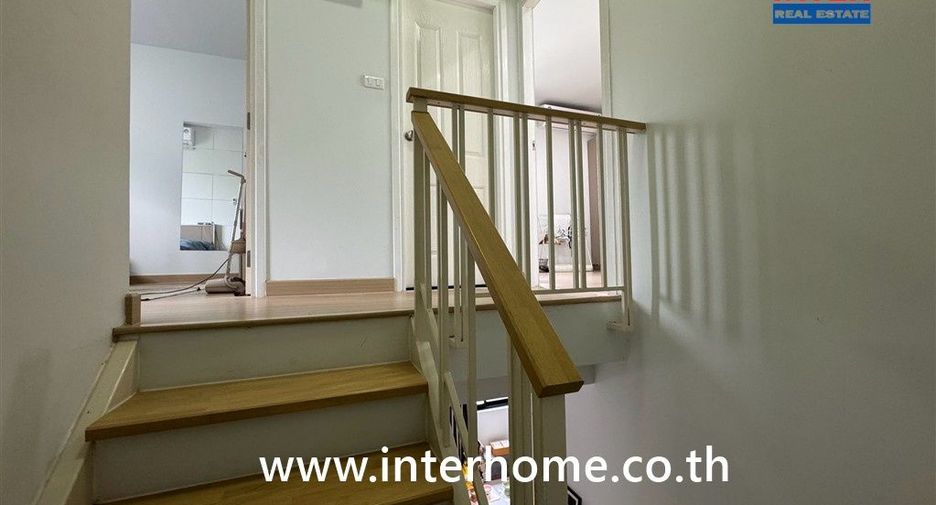 À vendre 3 chambres maison de ville à Bang Bua Thong, Nonthaburi