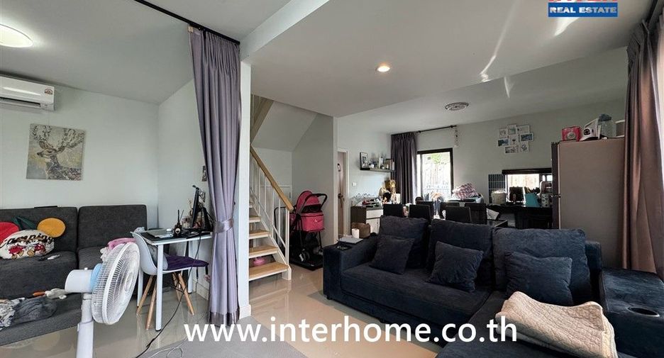 À vendre 3 chambres maison de ville à Bang Bua Thong, Nonthaburi