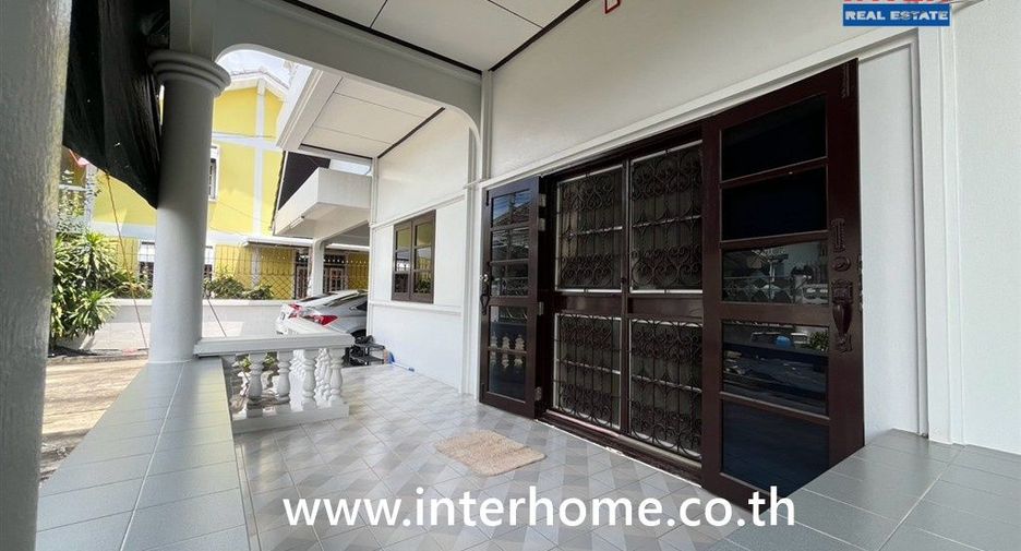 À vendre 6 chambres maison à Mueang Samut Prakan, Samut Prakan