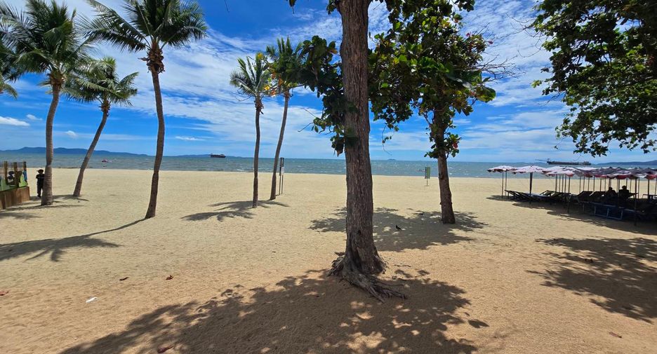 For sale 2 bedrooms condo 