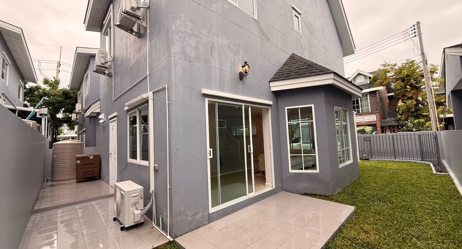 Haus zur Miete mit 3 Zimmer in Bang Lamung, Chonburi