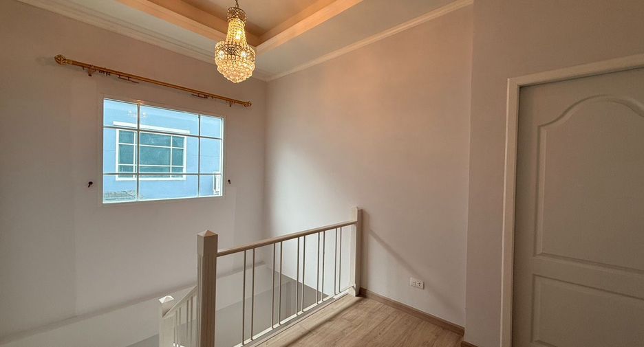 Haus zur Miete mit 3 Zimmer in Bang Lamung, Chonburi