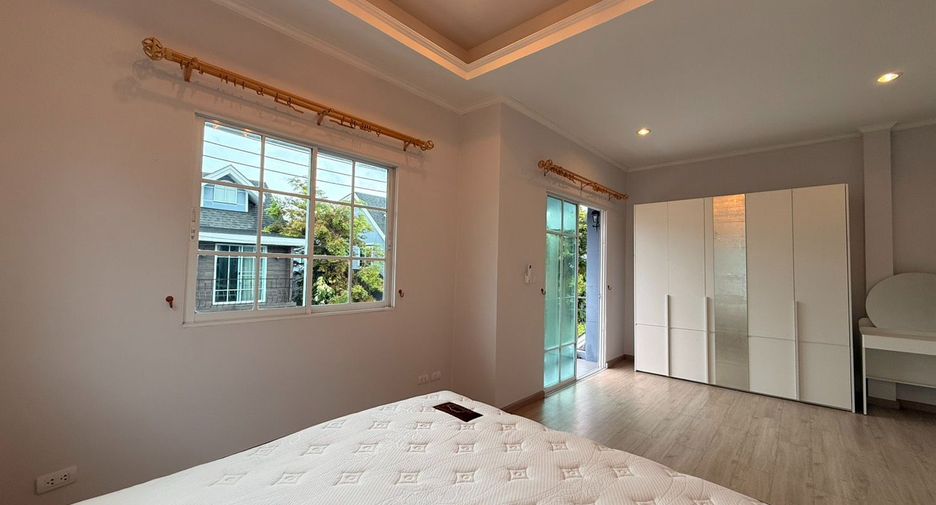 Haus zur Miete mit 3 Zimmer in Bang Lamung, Chonburi