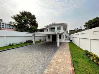 For rent 4 bedrooms house in Phaya Thai, Bangkok