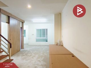 For sale 3 bedrooms townhouse in Krathum Baen, Samut Sakhon