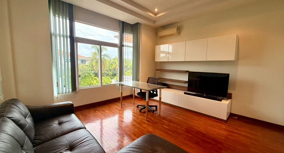 For sale 4 ベッドルーム house in Bang Lamung, Chonburi