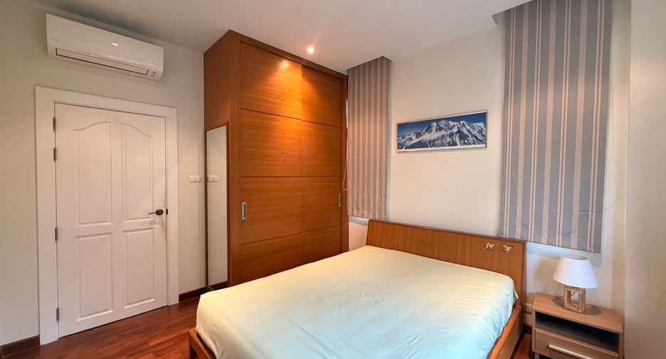 For sale 4 ベッドルーム house in Bang Lamung, Chonburi