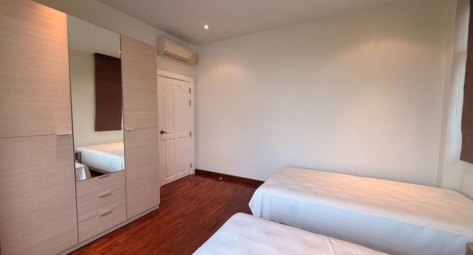 For sale 4 ベッドルーム house in Bang Lamung, Chonburi