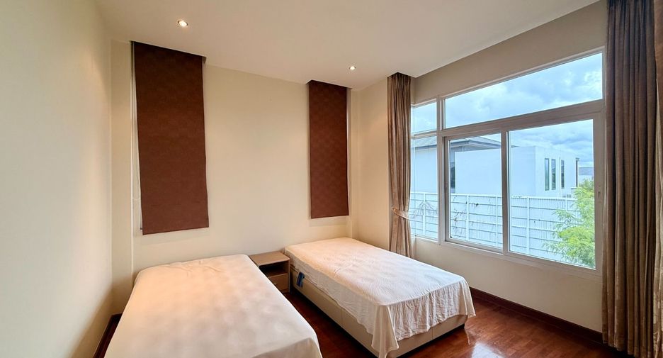 For sale 4 ベッドルーム house in Bang Lamung, Chonburi