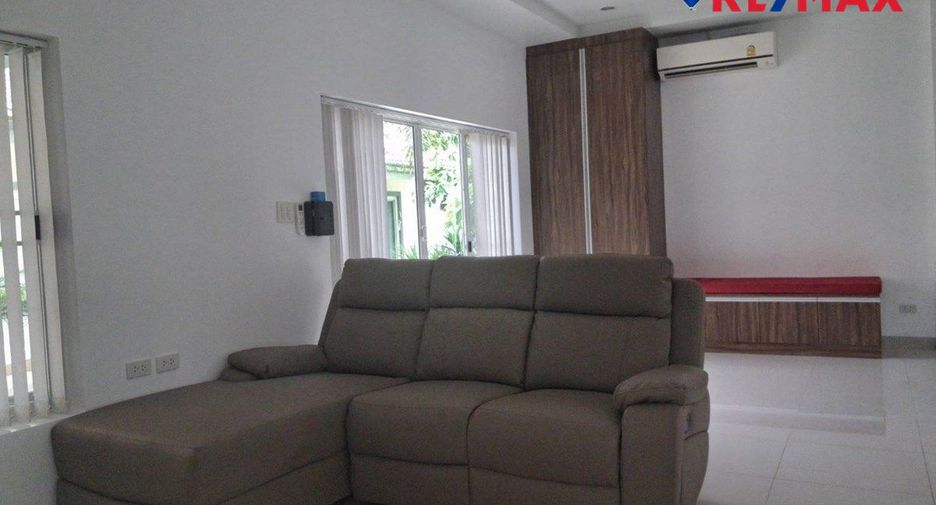 Haus zur Miete mit 4 Zimmer in Bang Lamung, Chonburi