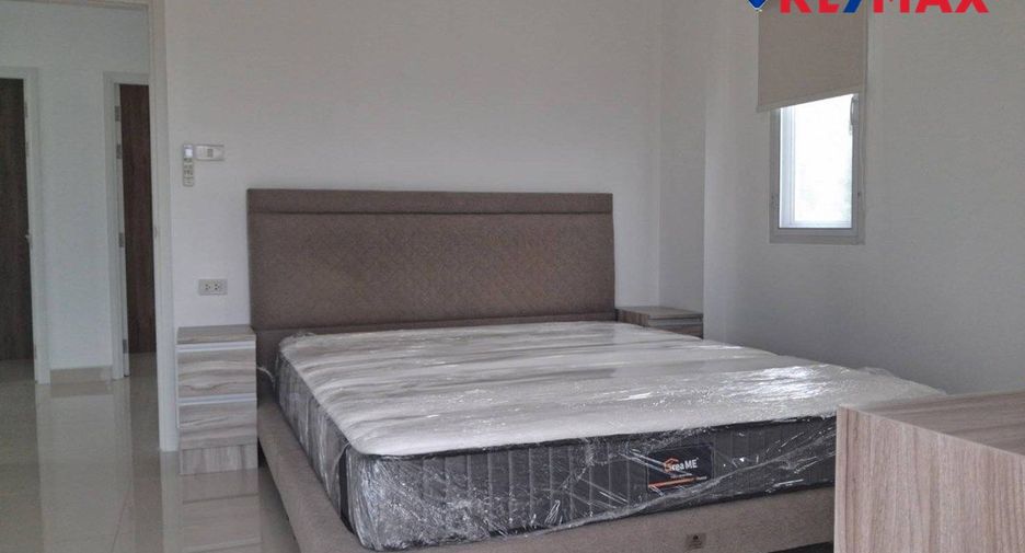 Haus zur Miete mit 4 Zimmer in Bang Lamung, Chonburi