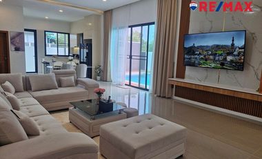 Haus zum Kauf mit 4 Zimmer in Bang Lamung, Chonburi
