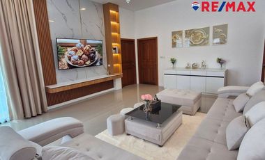 Haus zum Kauf mit 4 Zimmer in Bang Lamung, Chonburi