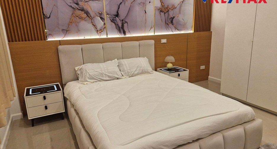 Haus zum Kauf mit 4 Zimmer in Bang Lamung, Chonburi