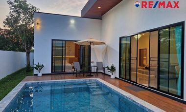 Haus zum Kauf mit 4 Zimmer in Bang Lamung, Chonburi