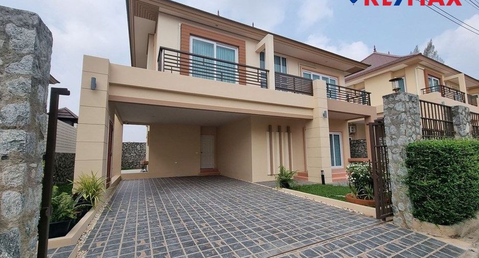 Haus zum Kauf mit 4 Zimmer in Sattahip, Pattaya