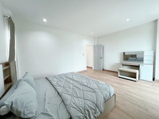 For rent 4 bedrooms house in San Kamphaeng, Chiang Mai